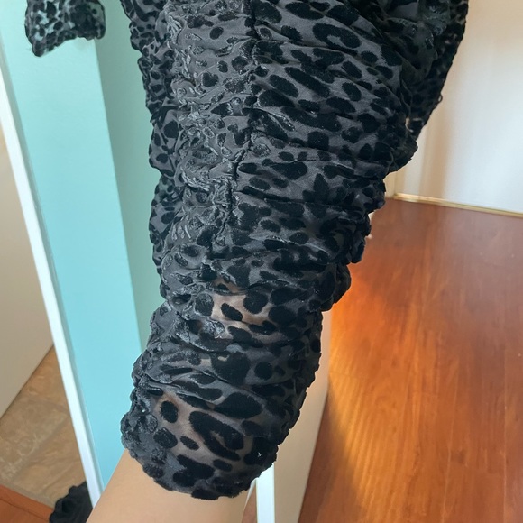 🖤Dress🖤 - Picture 3 of 6